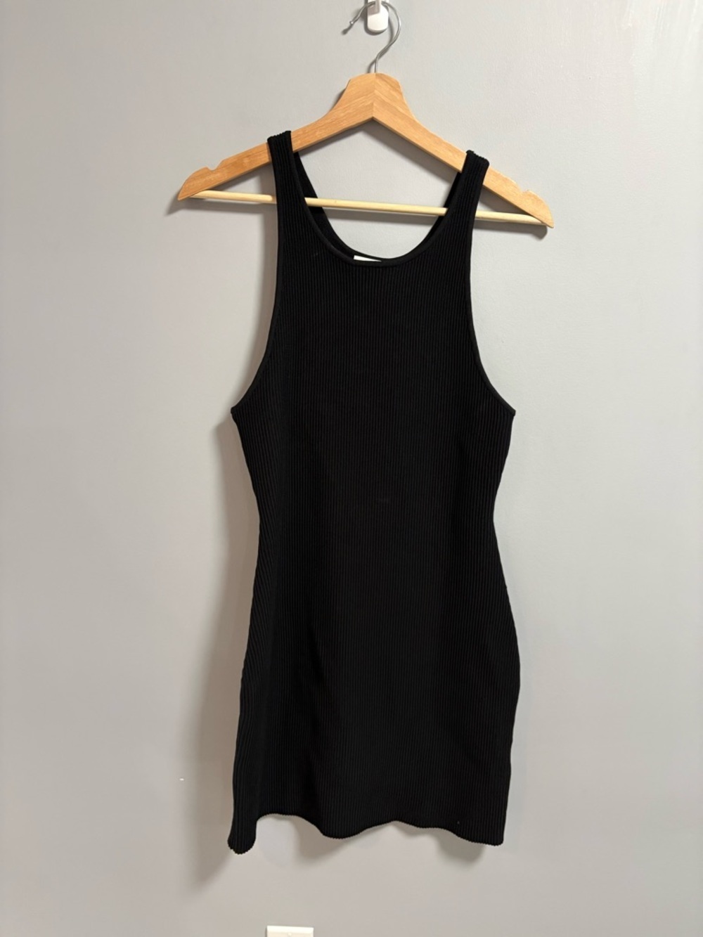 Aritzia - Babaton Sculpt Knit Dress